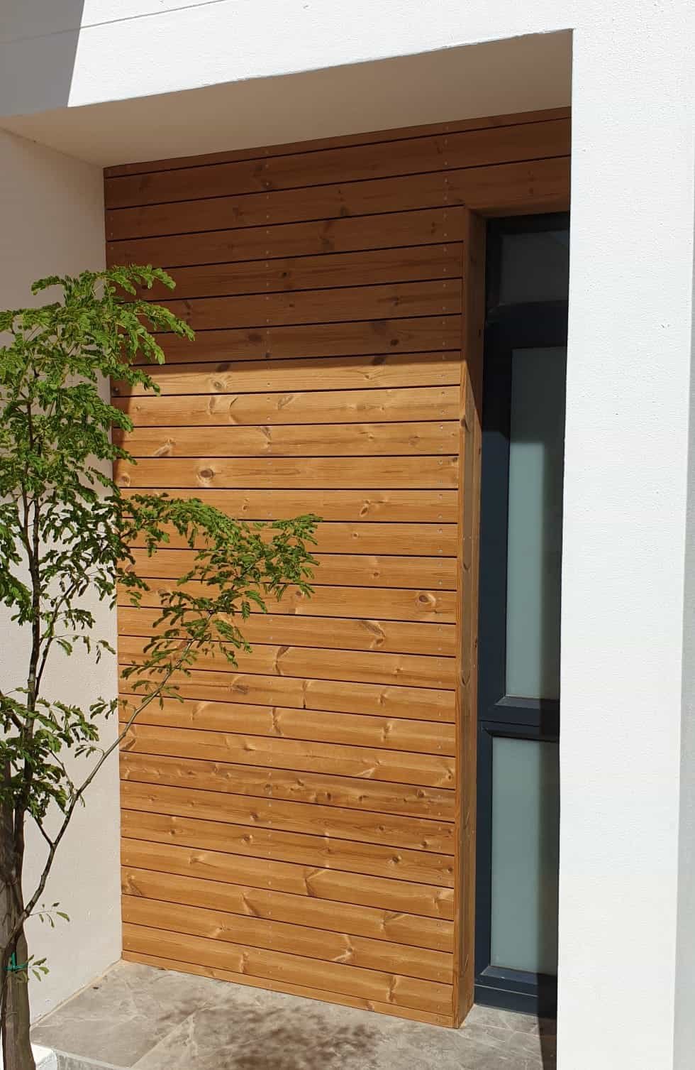 Revestimento externo em madeira